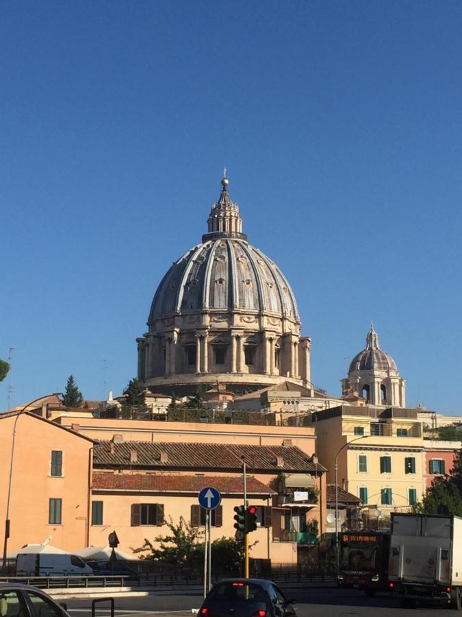 Alloggio Turistico Roberta San Pietro Rome Luaran gambar